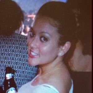 Meet your Posher, Carla